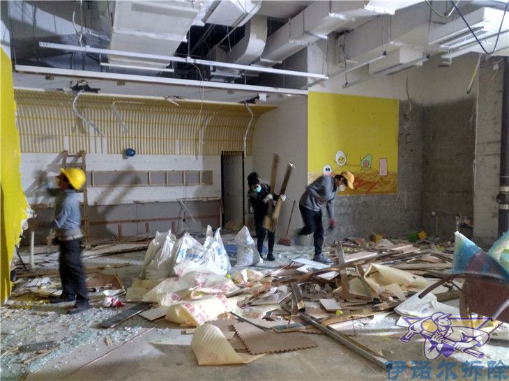 吳江規(guī)模大的煙囪拆除費用多少售后無憂
